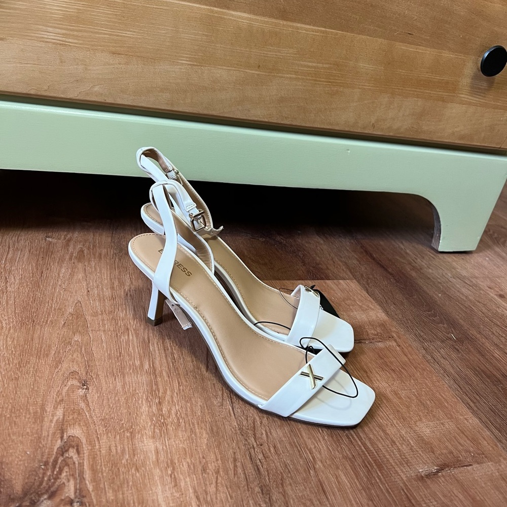 White express kitten heels